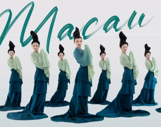 舞蹈诗剧：只此青绿 –舞绘《千里江山图》