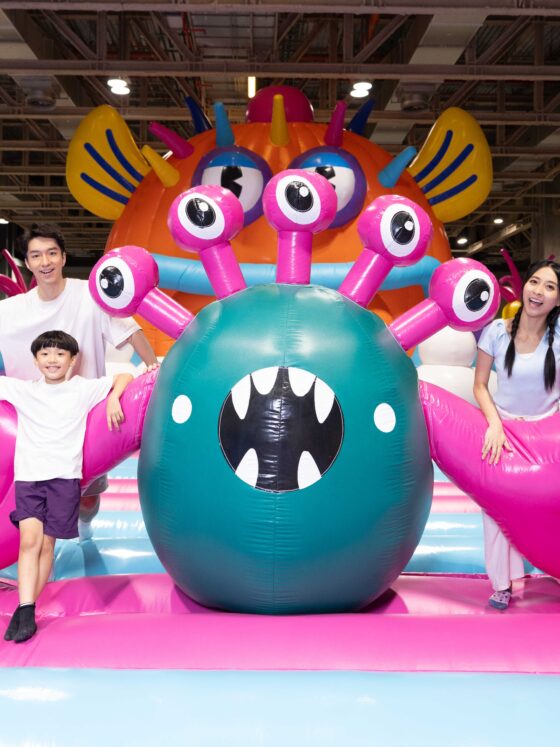 亞洲最大室內巨型充氣樂園！