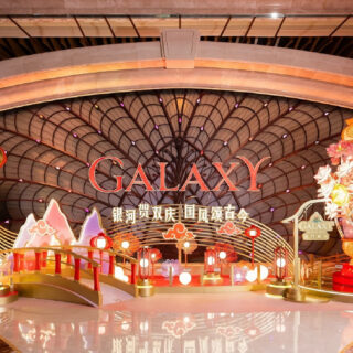 澳門新濠影滙 W酒店慶祝璀璨開業一周年